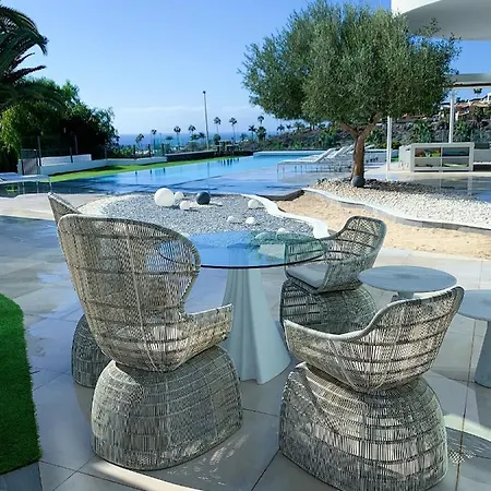 Private Golf Costa Adeje Апартаменты *